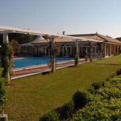 Отель Agriturismo Al Parco Лечче бассейн