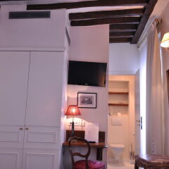 Hotel Louis 2 удобства в номере