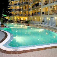 Отель Luna Hotel Болгария, Золотые пески - 1 отзыв об отеле, цены и фото номеров - забронировать отель Luna Hotel онлайн бассейн