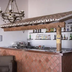 Отель Herdade da Corte - Country House гостиничный бар