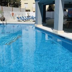 Отель Palm Beach Club бассейн