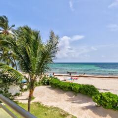 Отель Costa Atlantica Beach Condos Доминикана, Пунта Кана - отзывы, цены и фото номеров - забронировать отель Costa Atlantica Beach Condos онлайн пляж