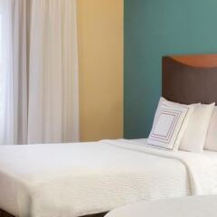 Отель Fairfield Inn & Suites by Marriott Minneapolis Bloomington/Mall of America США, Блумингтон - отзывы, цены и фото номеров - забронировать отель Fairfield Inn & Suites by Marriott Minneapolis Bloomington/Mall of America онлайн комната для гостей фото 4