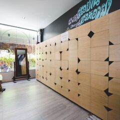 Issara by d Hostel фитнесс-зал