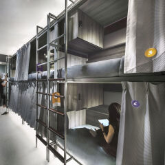 COO Boutique Hostel бассейн