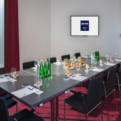 Отель Dorint Airport-Hotel Zürich Швейцария, Глаттбруг - отзывы, цены и фото номеров - забронировать отель Dorint Airport-Hotel Zürich онлайн помещение для мероприятий