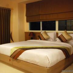 Отель MetroPoint Bangkok сейф в номере