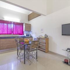 Апартаменты GuestHouser 2 BHK Apartment b45c Гоа в номере