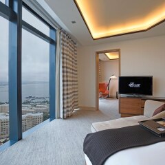 Отель Fairmont Baku at the Flame Towers Азербайджан, Баку - - забронировать отель Fairmont Baku at the Flame Towers, цены и фото номеров сейф в номере