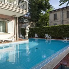 Отель Residence Villa Lidia бассейн