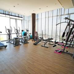 Отель Centric Sea by Pattaya Sunny Rentals фитнесс-зал фото 2