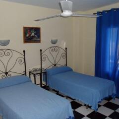 Отель Hostal Micaela комната для гостей фото 4