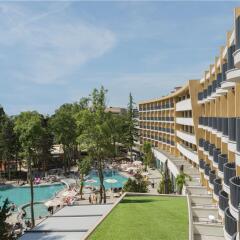 Отель HVD Bor Club Hotel - Все включено Болгария, Солнечный берег - отзывы, цены и фото номеров - забронировать отель HVD Bor Club Hotel - Все включено онлайн балкон
