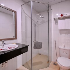 Отель Rigel Hotel Вьетнам, Нячанг - отзывы, цены и фото номеров - забронировать отель Rigel Hotel онлайн ванная