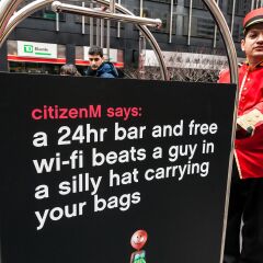 Отель citizenM New York Times Square городской автобус
