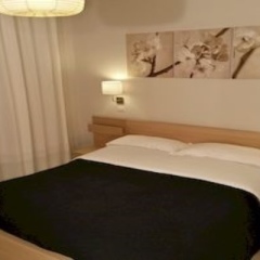 Отель Bed & Breakfast 3 Under Агридженто сейф в номере