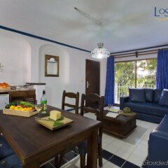Отель Los Arcos Suites Пуэрто-Вальярта комната для гостей фото 4