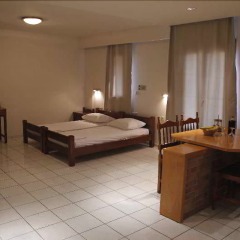 Отель Athina Inn комната для гостей