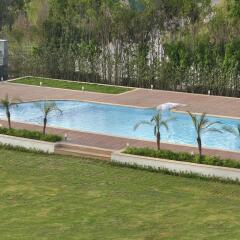 Отель Four Points by Sheraton New Delhi, Airport Highway бассейн фото 2
