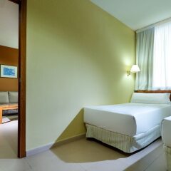 Отель Hesperia Sant Joan Испания, Сан-Жоан-Деспи - 5 отзывов об отеле, цены и фото номеров - забронировать отель Hesperia Sant Joan онлайн комната для гостей фото 4