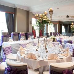 Отель Hallmark Inn Manchester South