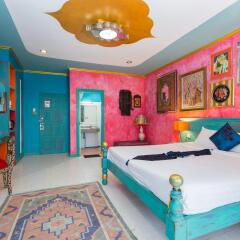 Barefoot Hotel Kalim Beach Front 3* Номер Делюкс с различными типами кроватей