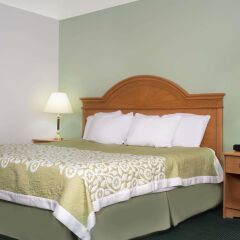 Отель Days Inn by Wyndham St Cloud комната для гостей фото 5