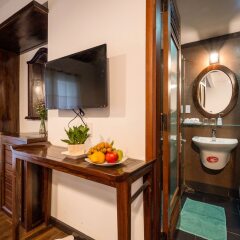 Отель Golden Peach Villa Hoi An в номере фото 2