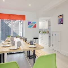 Отель Brighton Getaways - Brighton's BIG House в номере