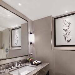 Отель Hyatt Regency London - The Churchill Великобритания, Лондон - 2 отзыва об отеле, цены и фото номеров - забронировать отель Hyatt Regency London - The Churchill онлайн ванная