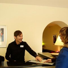 Отель HappyGoLucky Hotel & Hostel Schöneberg Германия, Берлин - отзывы, цены и фото номеров - забронировать отель HappyGoLucky Hotel & Hostel Schöneberg онлайн интерьер отеля