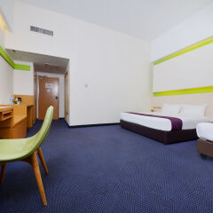Отель Q Hotel Kuala Lumpur Малайзия, Куала-Лумпур - 1 отзыв об отеле, цены и фото номеров - забронировать отель Q Hotel Kuala Lumpur онлайн комната для гостей фото 3