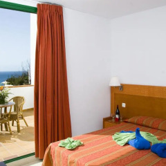 Отель Aparthotel Esquinzo Y Monte Del Mar комната для гостей фото 3