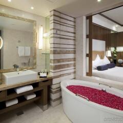 Crowne Plaza Hotel New Delhi Okhla ванная
