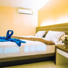 Отель The Shades Boutique Hotel Patong Phuket Таиланд, Патонг - отзывы, цены и фото номеров - забронировать отель The Shades Boutique Hotel Patong Phuket онлайн комната для гостей фото 4