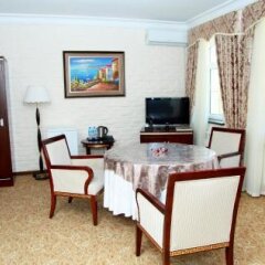 Zarafshan Grand Hotel in Navoiy, Uzbekistan from 64$, photos, reviews - zenhotels.com guestroom photo 3