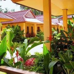 Отель Lanta Pavilion Resort Таиланд, Ланта - отзывы, цены и фото номеров - забронировать отель Lanta Pavilion Resort онлайн балкон