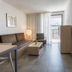 Отель Apartaments CYE SALOU Испания, Салоу - 1 отзыв об отеле, цены и фото номеров - забронировать отель Apartaments CYE SALOU онлайн комната для гостей