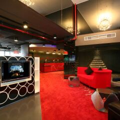 Отель Galleria 10 Sukhumvit Bangkok By Compass Hospitality Бангкок гостиничный бар