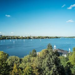 Отель Le Méridien Hamburg Германия, Гамбург - 2 отзыва об отеле, цены и фото номеров - забронировать отель Le Méridien Hamburg онлайн приотельная территория фото 2