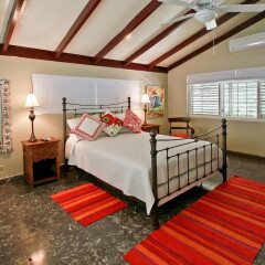 Отель Afterglow/Mamiti Cove,Ocho Rios 3BR Ямайка, Очо-Риос - отзывы, цены и фото номеров - забронировать отель Afterglow/Mamiti Cove,Ocho Rios 3BR онлайн комната для гостей фото 3