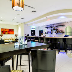 Отель Holiday Inn Express Dubai, Internet City гостиничный бар