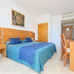 Отель azuLine Hotel S'Anfora & Fleming Испания, Сан-Антони-де-Портмань - отзывы, цены и фото номеров - забронировать отель azuLine Hotel S'Anfora & Fleming онлайн комната для гостей фото 5