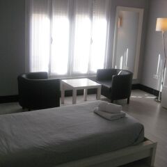 Отель B&B Hi Valencia Cánovas комната для гостей фото 4