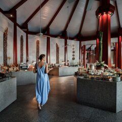 Отель The Surin Phuket развлечения
