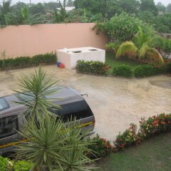 Отель GHouse Accra парковка