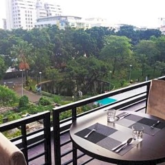 Picnic Hotel Bangkok балкон