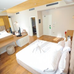 Отель Sandy Beach Resort Албания, Голем - отзывы, цены и фото номеров - забронировать отель Sandy Beach Resort онлайн