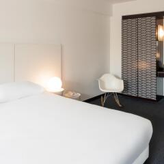Отель ibis Styles Brussels Louise комната для гостей