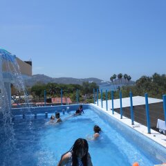 Отель Corona Zihuatanejo Мексика, Сиуатанехо - отзывы, цены и фото номеров - забронировать отель Corona Zihuatanejo онлайн бассейн фото 2